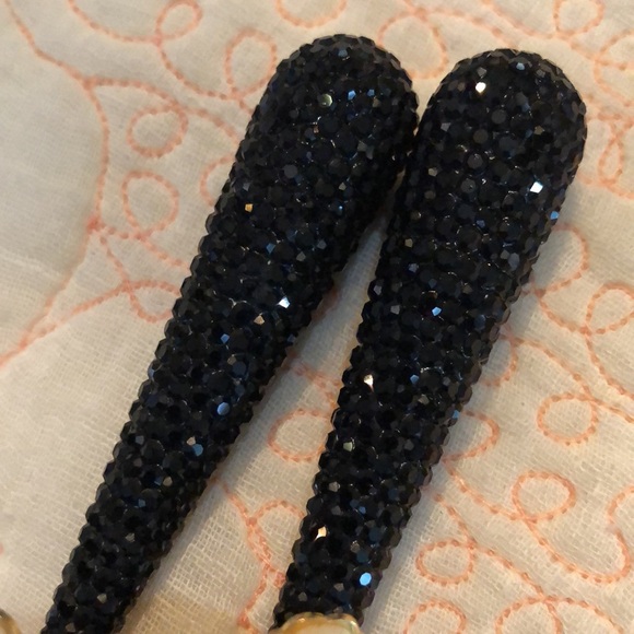 🎉24. Collection Crystal encrusted button Clip back long dangling earrings + bag - Picture 3 of 8